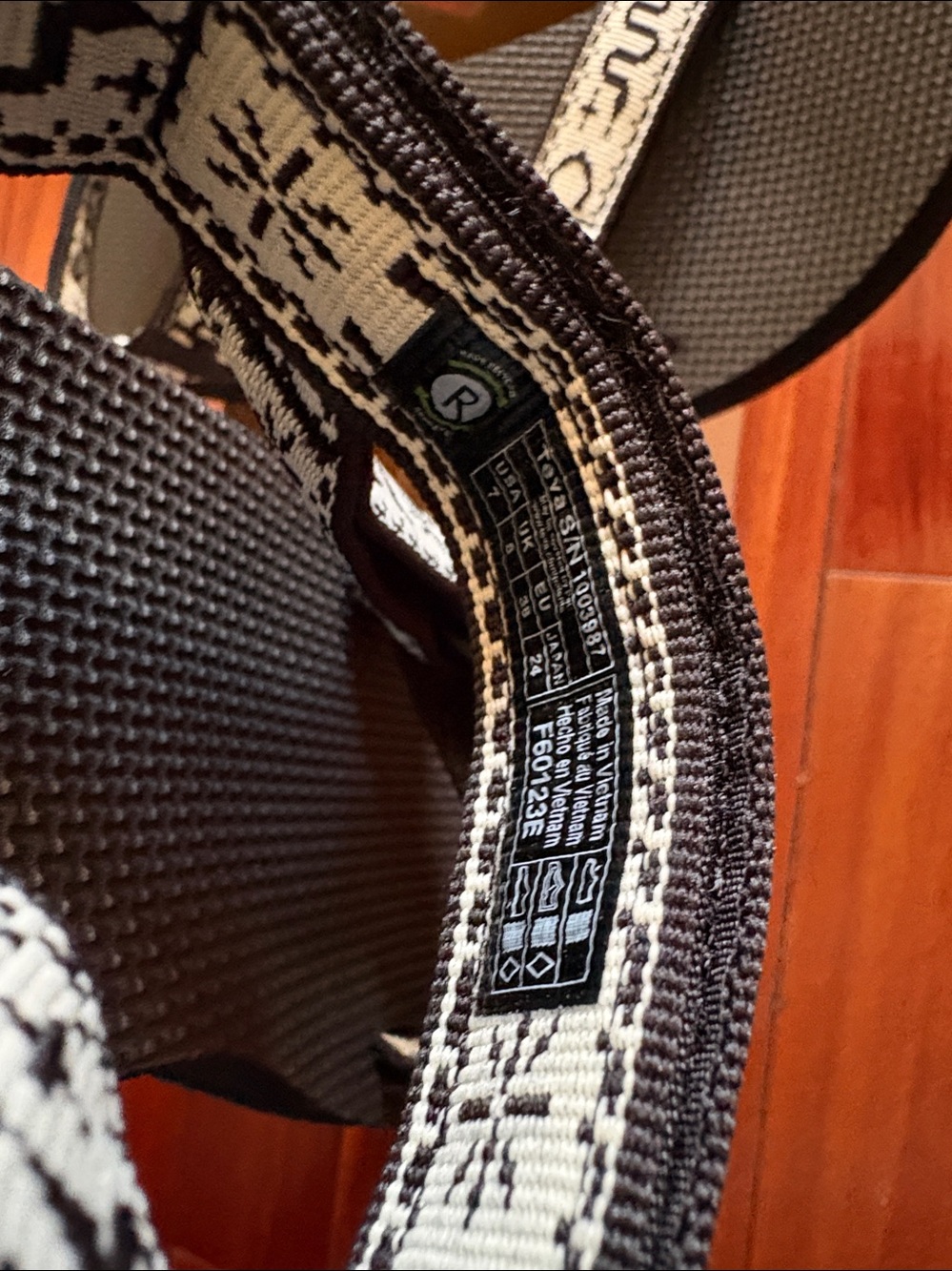 NEW Teva Original Universal Sandal Bandana Black White Snake NIB Sz 7 - Picture 4 of 5